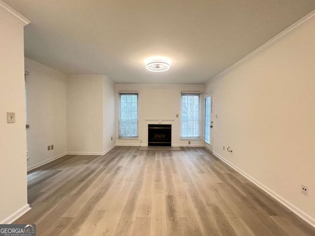 125 Granville Court, Atlanta, GA 30328