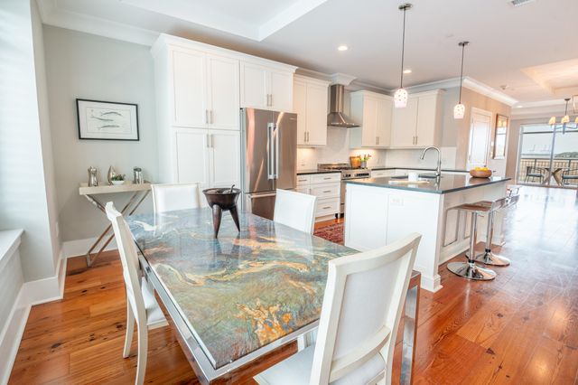 155 Wingo Way 426, Mount Pleasant, SC 29464