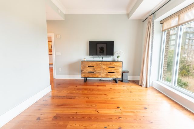 155 Wingo Way 426, Mount Pleasant, SC 29464