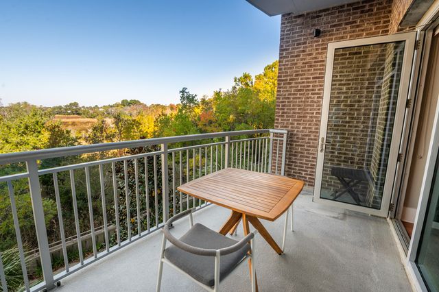 155 Wingo Way 426, Mount Pleasant, SC 29464