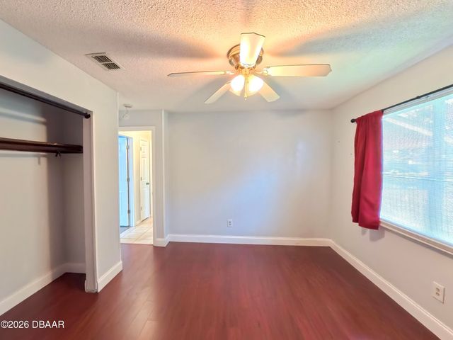 596 15th Street, Holly Hill, FL 32117