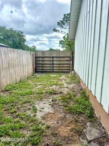 596 15th Street, Holly Hill, FL 32117