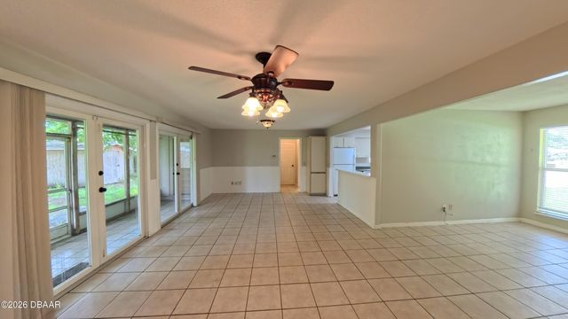 596 15th Street, Holly Hill, FL 32117