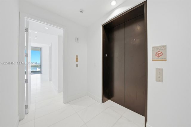 175 SE 25th Rd 1403, Miami, FL 33129