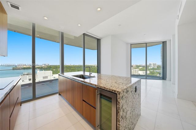 175 SE 25th Rd 1403, Miami, FL 33129