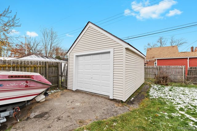 18935 Mansfield Street, Detroit, MI 48235