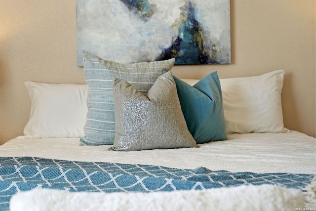 8826 Palmetto Falls, San Antonio, TX 78254