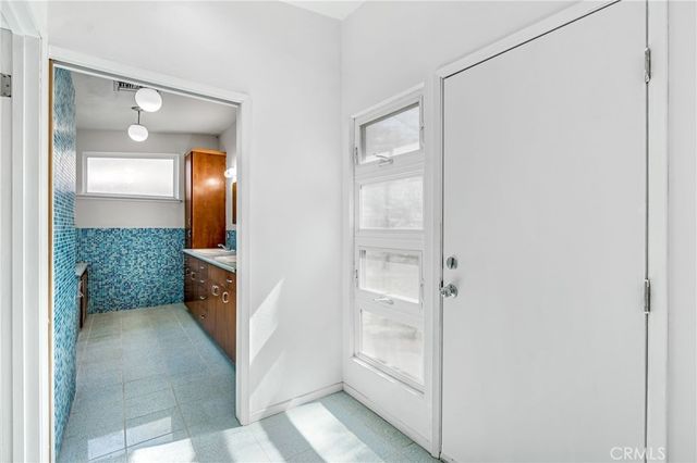 5694 N Winchester, Fresno, CA 93704