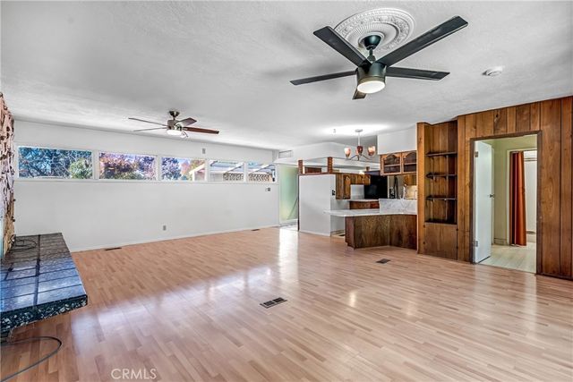 5694 N Winchester, Fresno, CA 93704