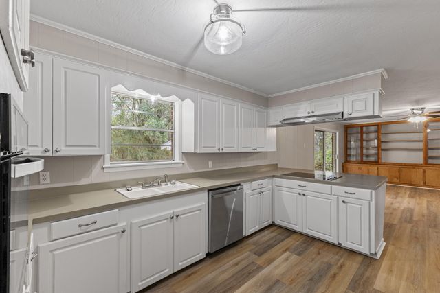 103 Ridgemont Ln., Petal, MS 39465