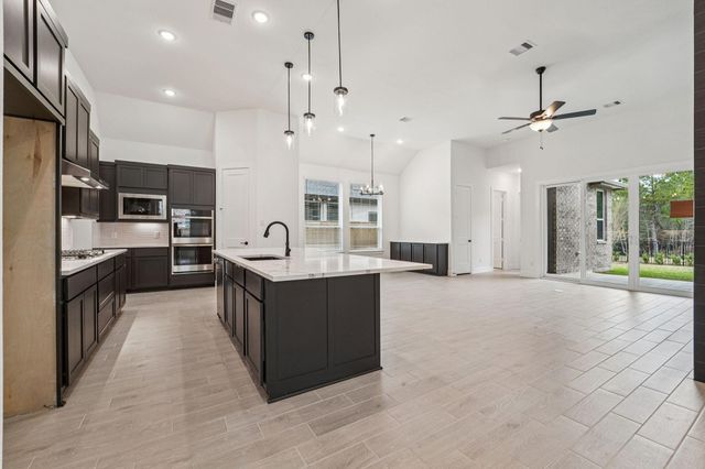 26304 W Outrider Banks, Montgomery, TX 77316