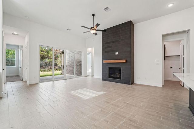 26304 W Outrider Banks, Montgomery, TX 77316