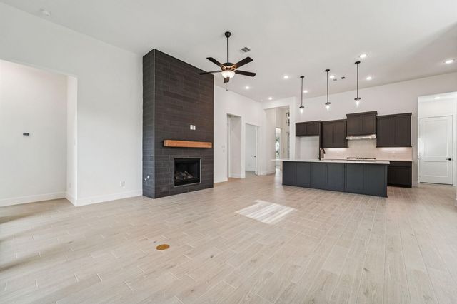 26304 W Outrider Banks, Montgomery, TX 77316