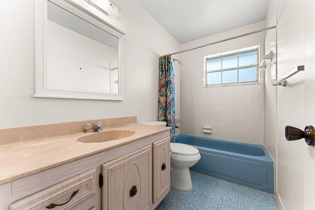 713 Nantucket Circle B, Lake Worth, FL 33467
