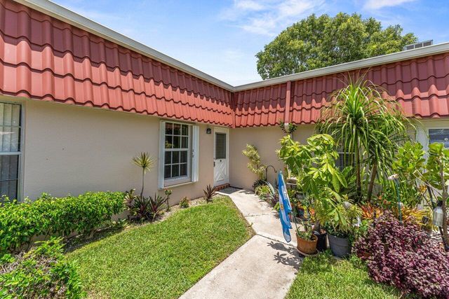 713 Nantucket Circle B, Lake Worth, FL 33467