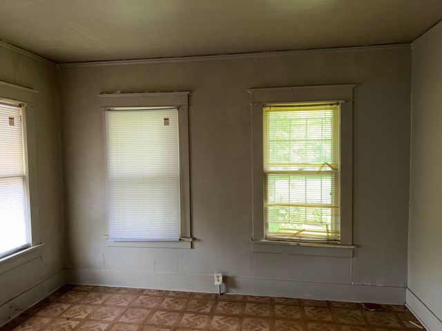 810 SEVENTH ST, Memphis, TN 38107