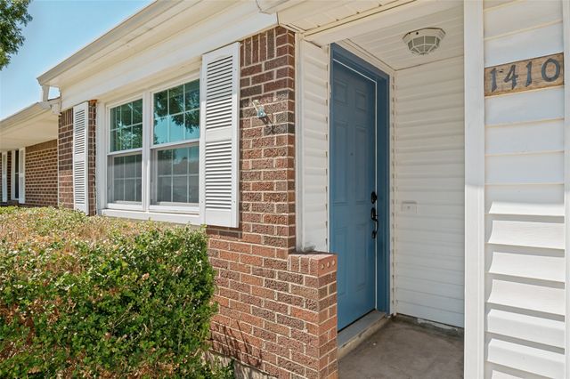 1410 Carswell Terrace, Arlington, TX 76010