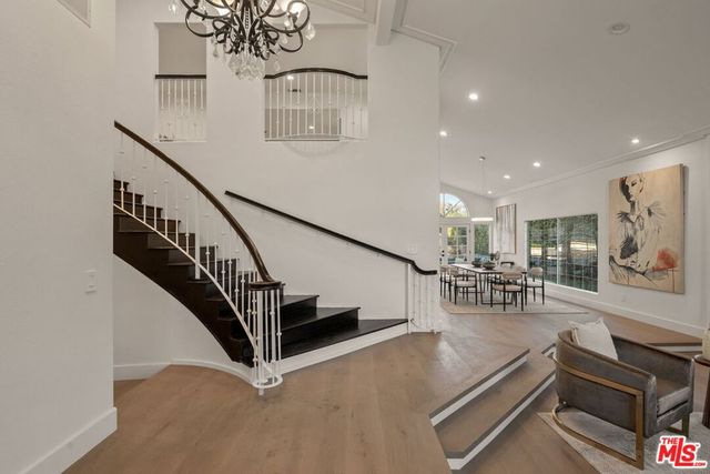 17011 Gledhill Street, Northridge, CA 91325