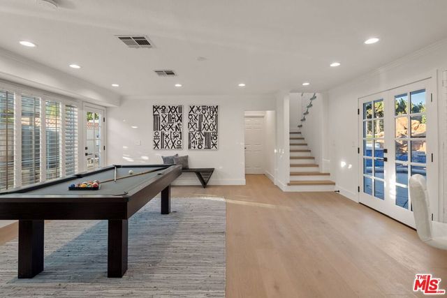 17011 Gledhill Street, Northridge, CA 91325