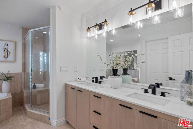 17011 Gledhill Street, Northridge, CA 91325