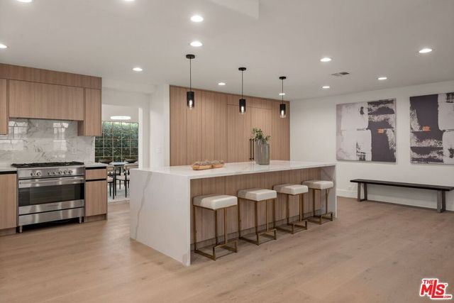 17011 Gledhill Street, Northridge, CA 91325