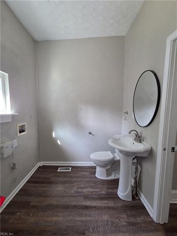 629 27th ST, Newport News, VA 23607
