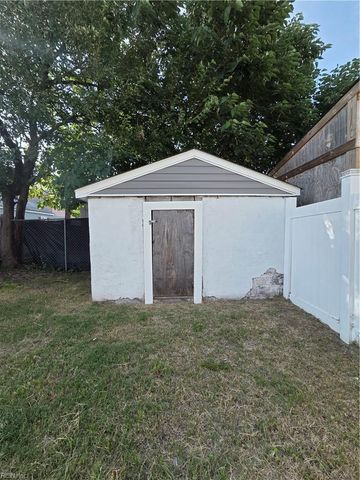 629 27th ST, Newport News, VA 23607