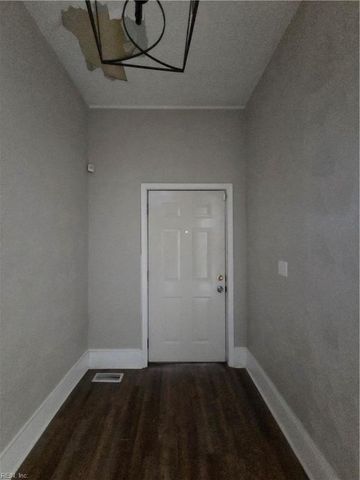 629 27th ST, Newport News, VA 23607