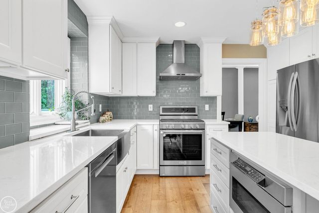 3007 Shorewood Boulevard, Fort Gratiot, MI 48059