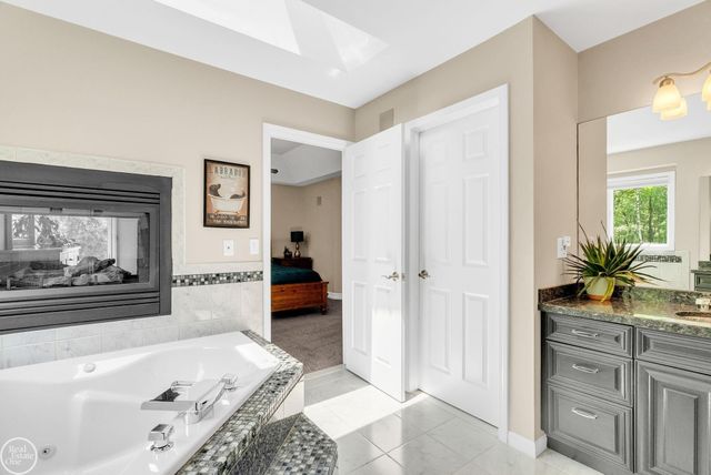 3007 Shorewood Boulevard, Fort Gratiot, MI 48059