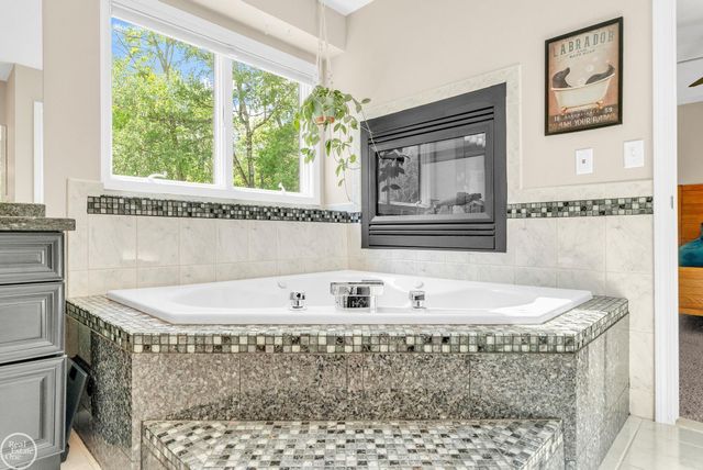 3007 Shorewood Boulevard, Fort Gratiot, MI 48059
