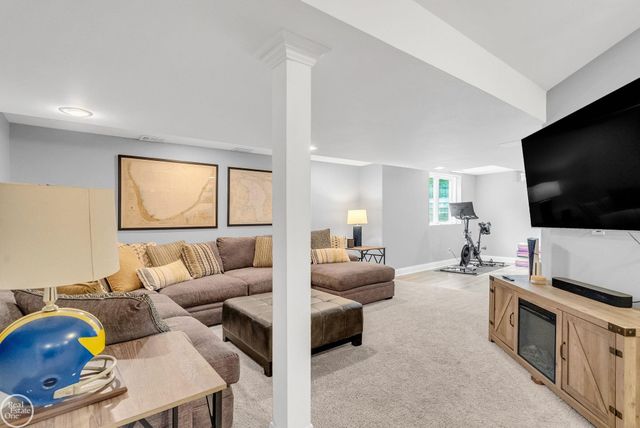 3007 Shorewood Boulevard, Fort Gratiot, MI 48059
