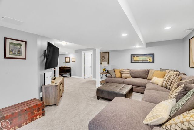 3007 Shorewood Boulevard, Fort Gratiot, MI 48059
