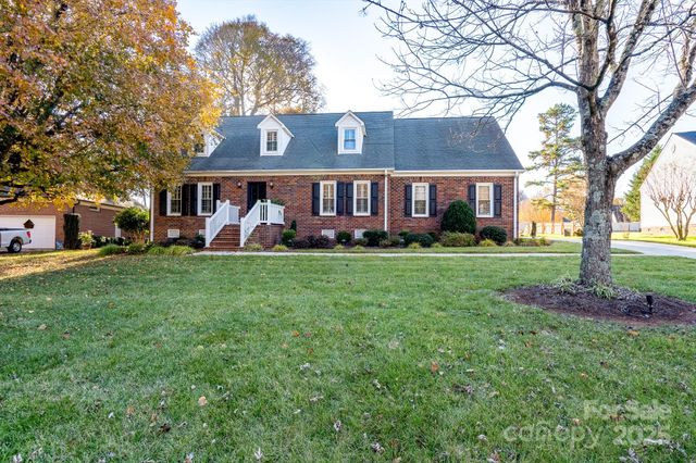 621 Peace Haven Road, Kannapolis, NC 28083
