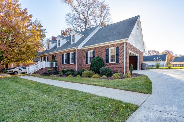 621 Peace Haven Road, Kannapolis, NC 28083