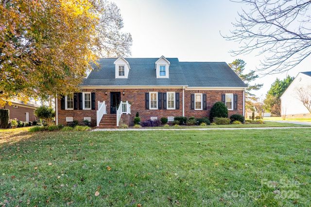 621 Peace Haven Road, Kannapolis, NC 28083
