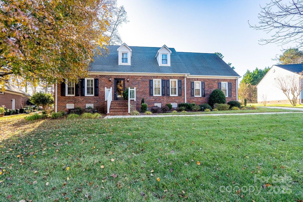 621 Peace Haven Road, Kannapolis, NC 28083