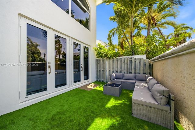 4027 194th Trl, Sunny Isles Beach, FL 33160