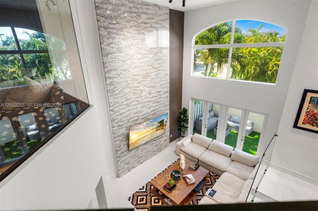 4027 194th Trl, Sunny Isles Beach, FL 33160