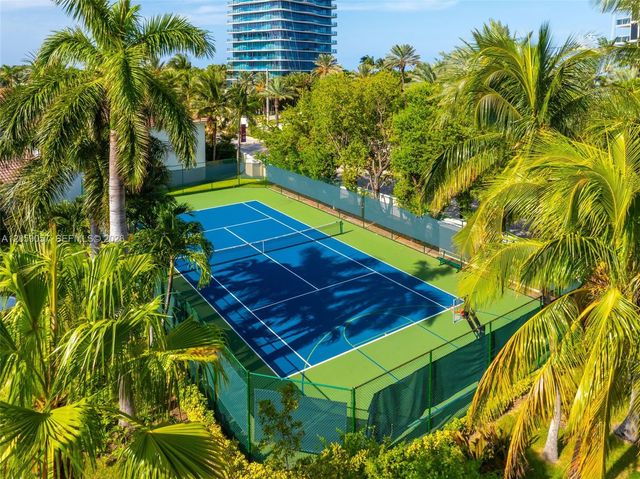 4027 194th Trl, Sunny Isles Beach, FL 33160