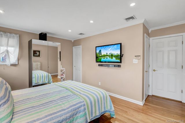 3987 Bayberry Lane, Seaford, NY 11783