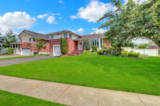 3987 Bayberry Lane, Seaford, NY 11783