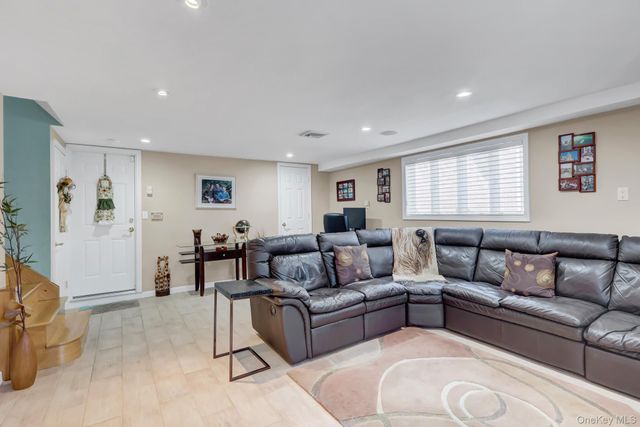 3987 Bayberry Lane, Seaford, NY 11783