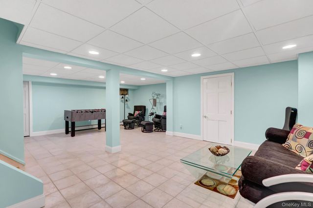 3987 Bayberry Lane, Seaford, NY 11783