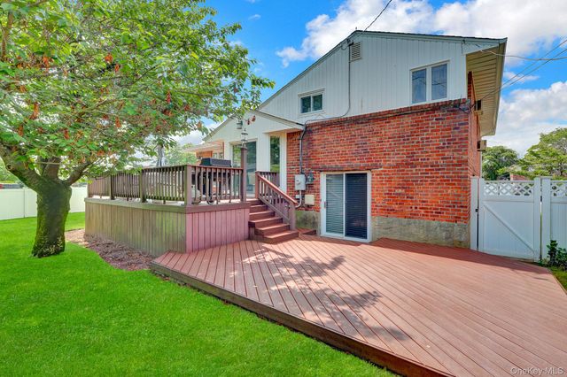 3987 Bayberry Lane, Seaford, NY 11783