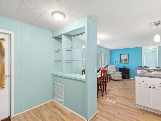 102 N Warner Drive, Jensen Beach, FL 34957