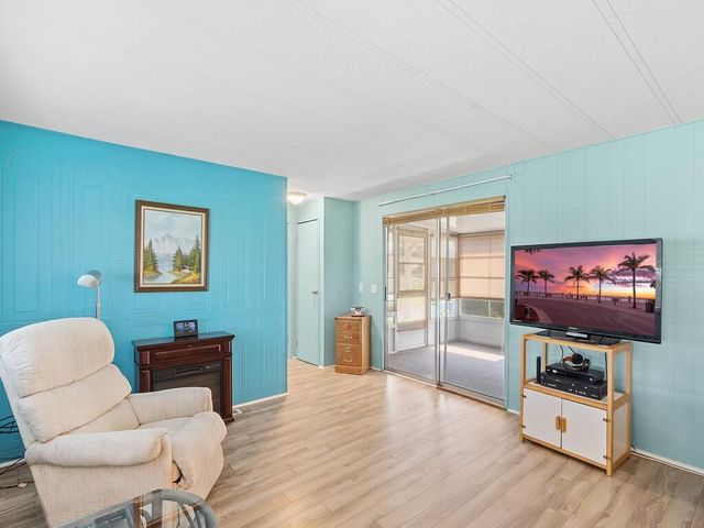 102 N Warner Drive, Jensen Beach, FL 34957