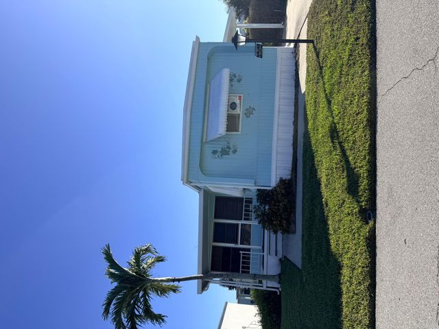 102 N Warner Drive, Jensen Beach, FL 34957