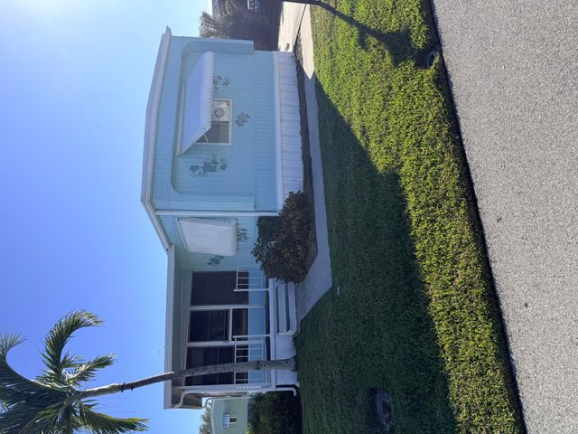 102 N Warner Drive, Jensen Beach, FL 34957