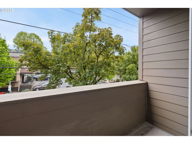 4320 S CORBETT Ave 211, Portland, OR 97239